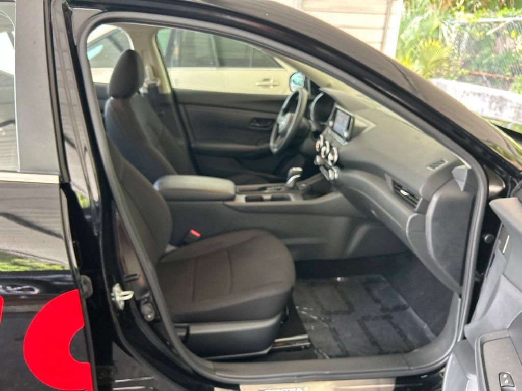 Certified 2025 Nissan Sentra S FWD image 37