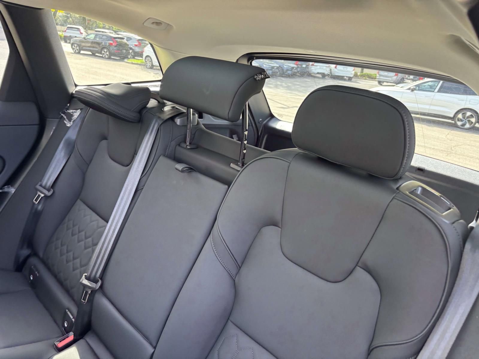 New 2026 Volvo XC60 B5 Plus w/ Protection Package Premier image 25