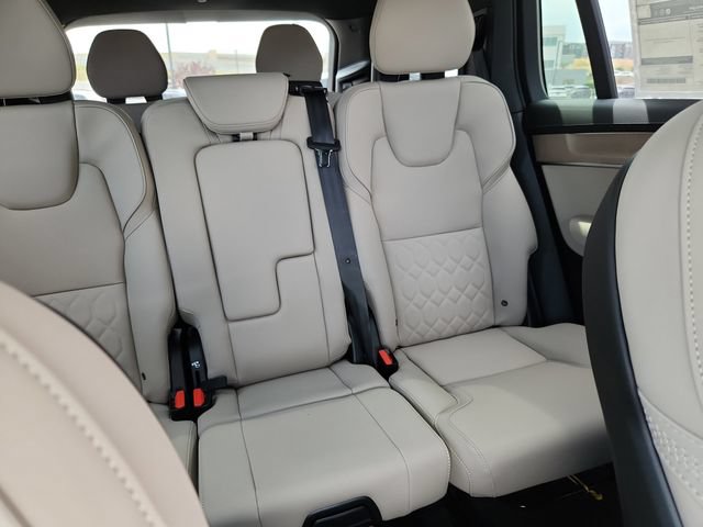 New 2026 Volvo XC90 B5 Plus w/ Protection Package AWD/4WD image 15