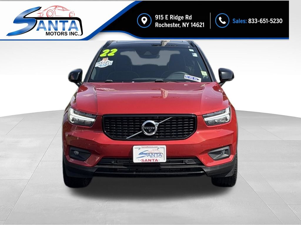 Used 2022 Volvo XC40 T5 R-Design AWD/4WD image 2