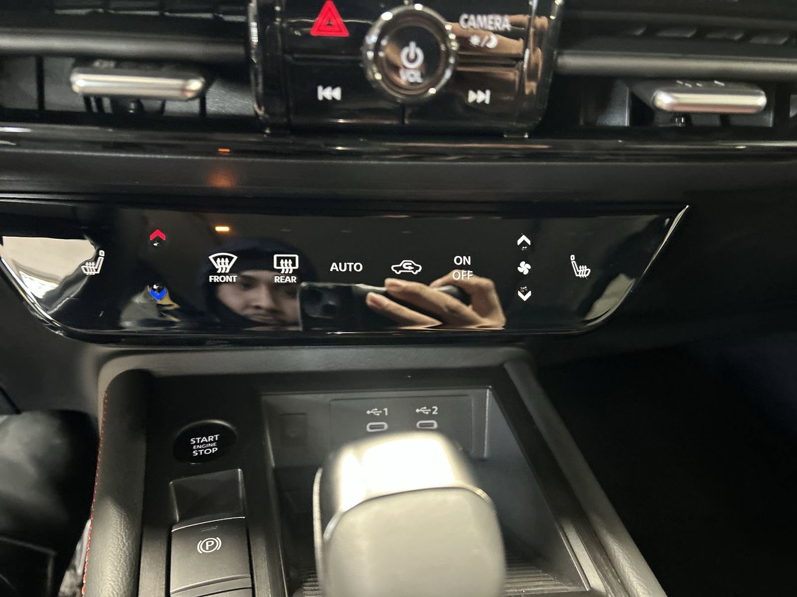 New 2026 Nissan Kicks SR w/ SR Premium Package image 16