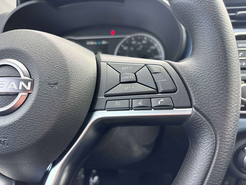 Used 2025 Nissan Versa SV w/ Trunk Package image 19