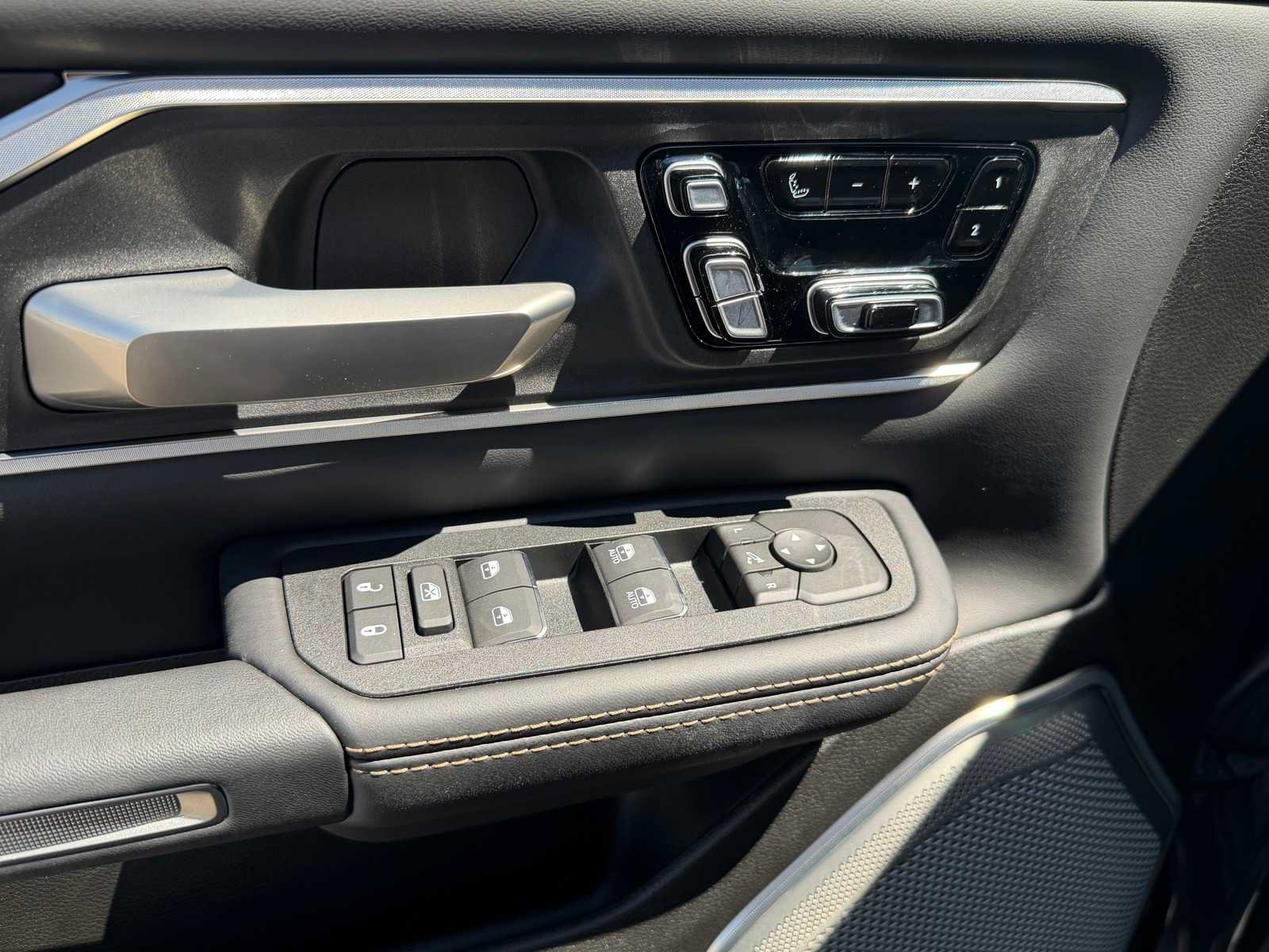 New 2026 RAM 1500 Tungsten AWD/4WD image 30