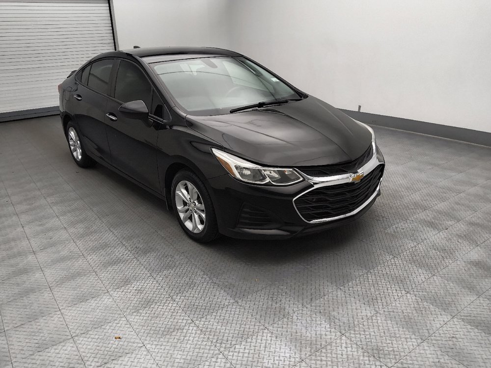 Used 2019 Chevrolet Cruze LS w/ LS Convenience Package FWD image 13