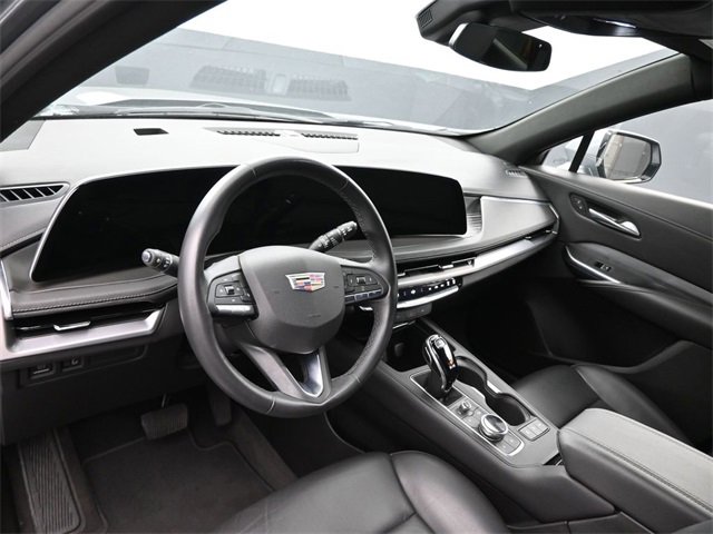 Used 2024 Cadillac XT4 Premium Luxury image 19