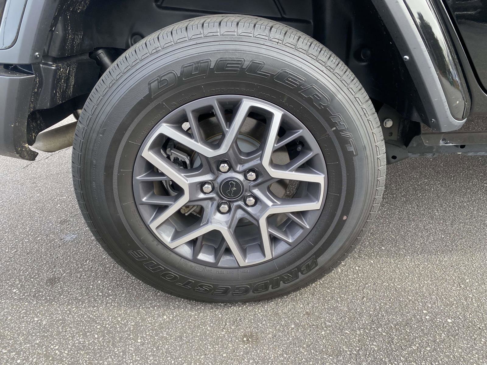 Used 2024 Jeep Wrangler Unlimited Sahara w/ Technology Group image 9