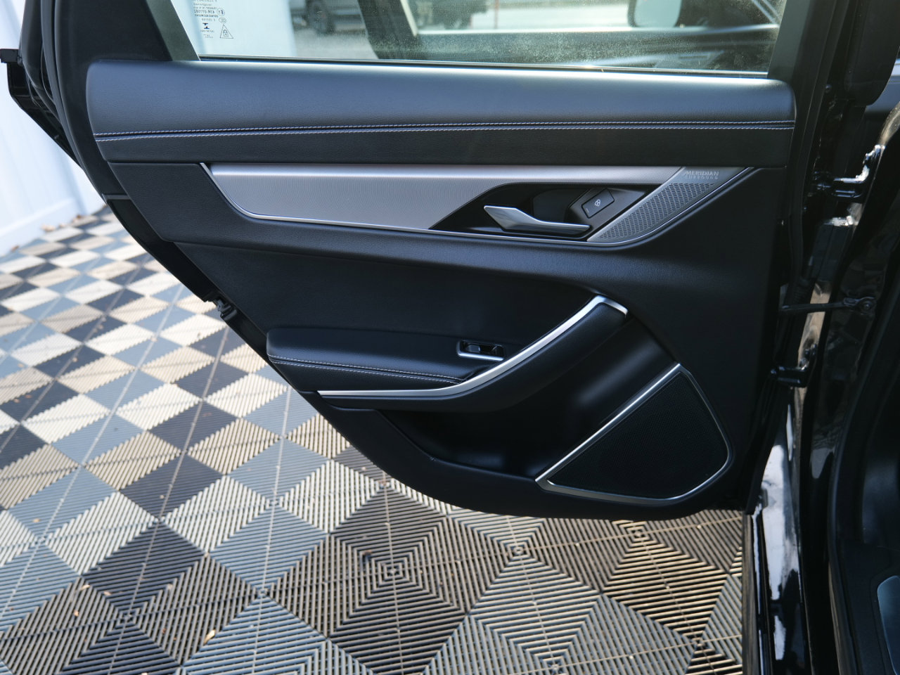 Used 2024 Jaguar XF R-Dynamic SE image 46