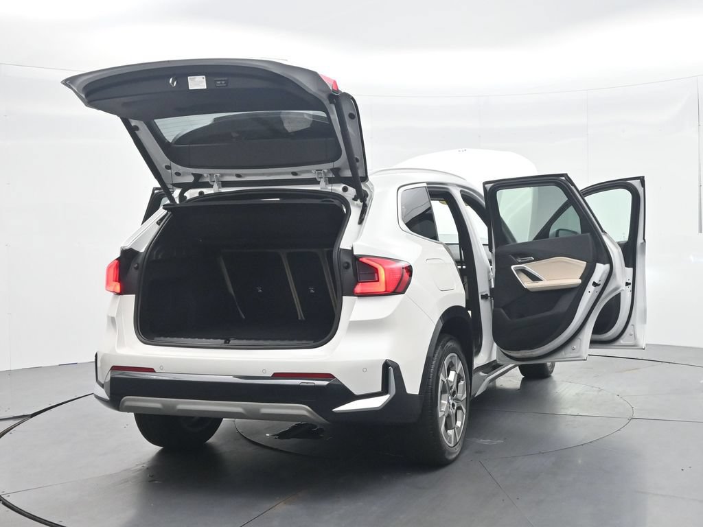 Used 2023 BMW X1 xDrive28i w/ Convenience Package AWD/4WD image 56