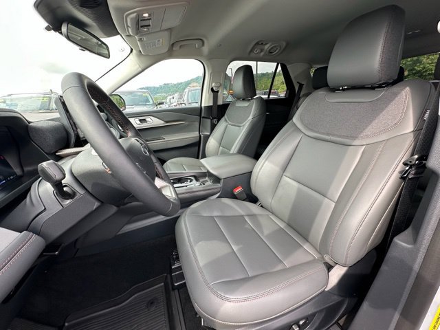 New 2026 Ford Explorer Active w/ Active Comfort Package AWD/4WD image 18