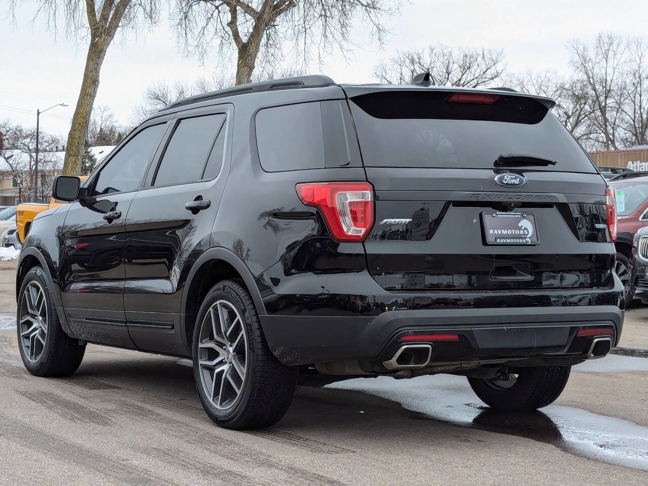 Used 2017 Ford Explorer Sport image 9