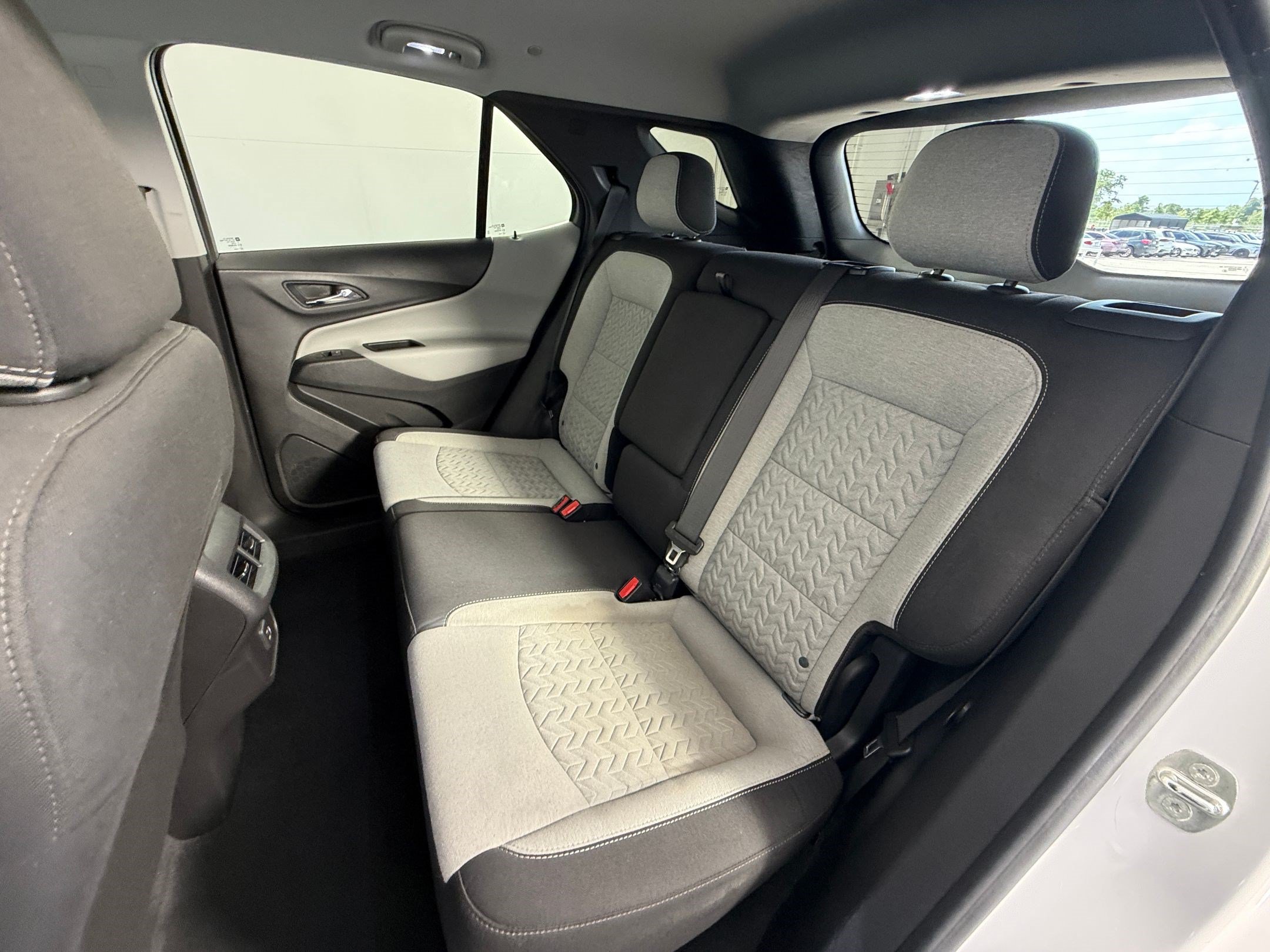 Used 2022 Chevrolet Equinox LT AWD/4WD image 14