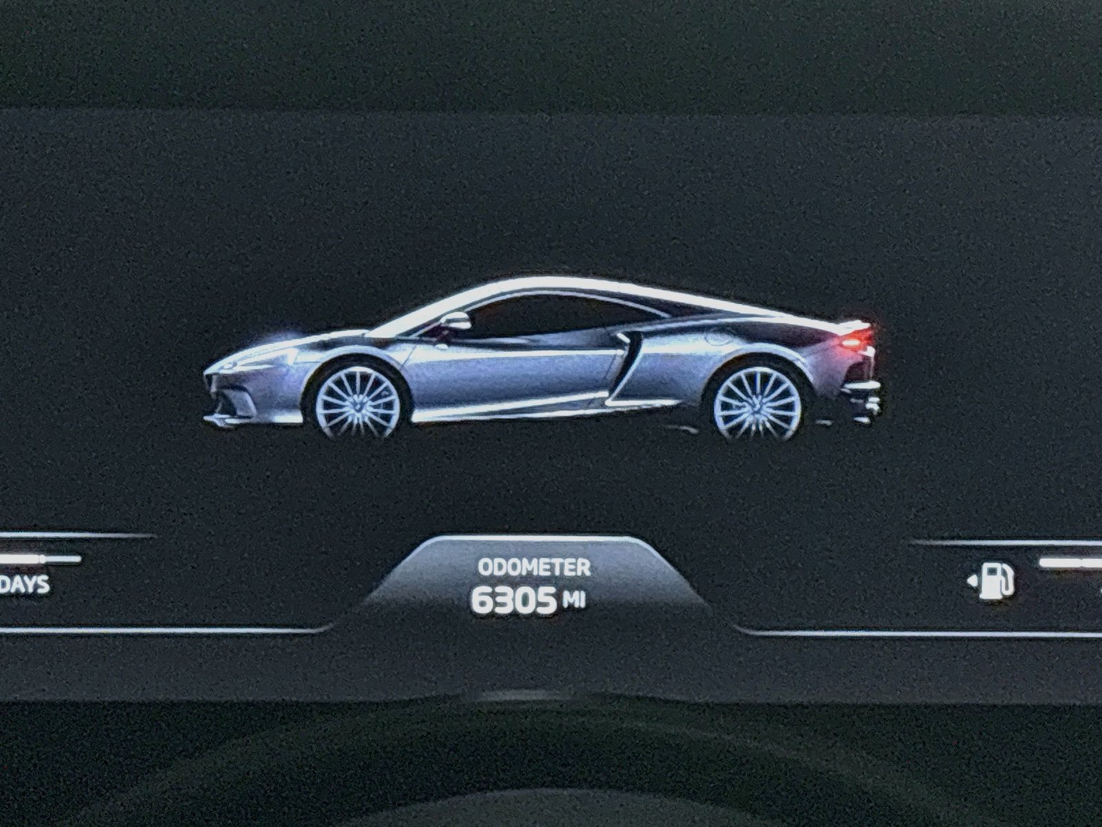 Used 2023 McLaren GT RWD image 13