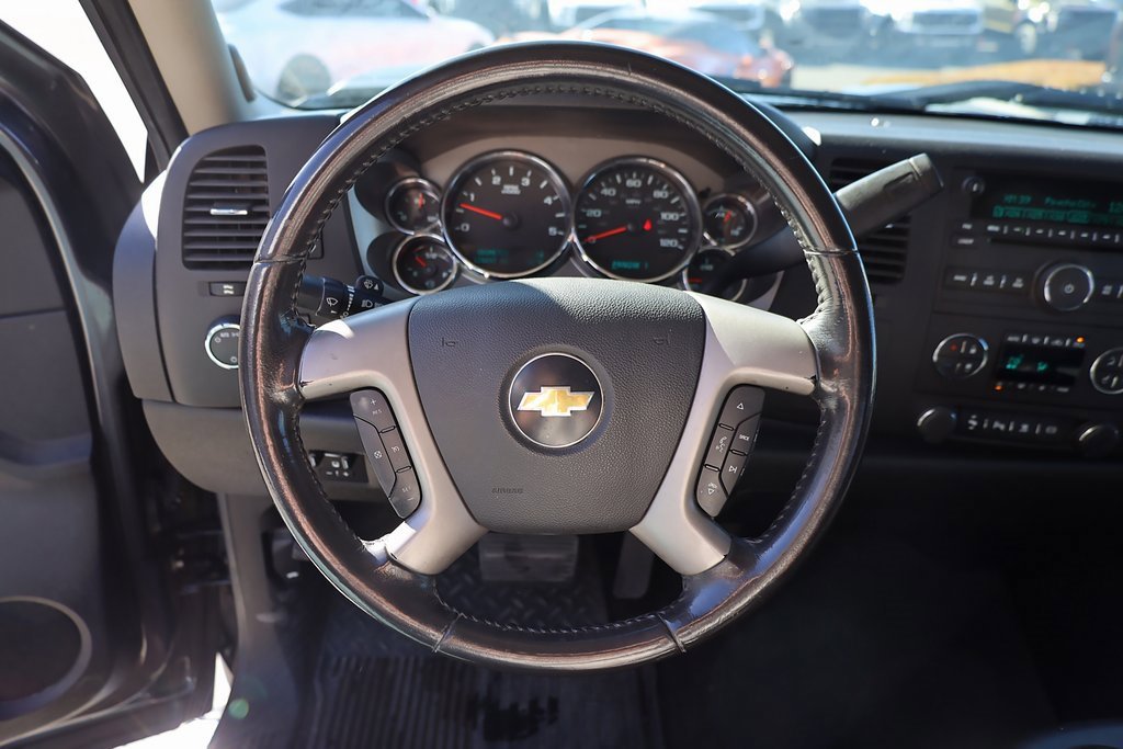 Used 2011 Chevrolet Silverado 2500 LT w/ Interior Plus Package image 13