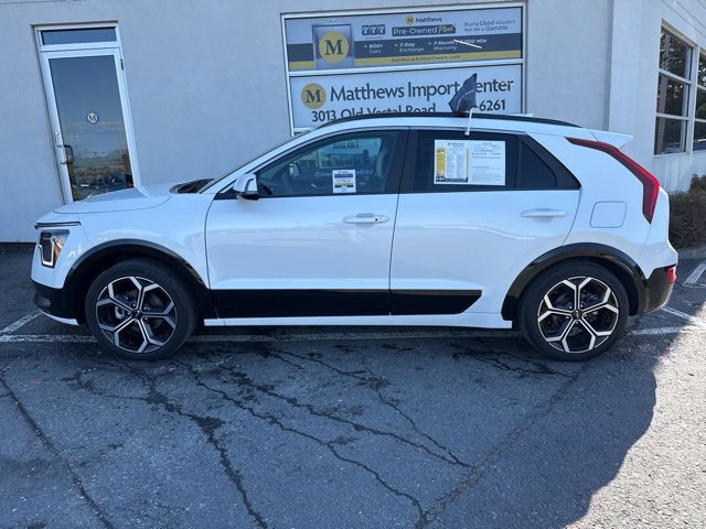 Certified 2024 Kia Niro EX Touring image 2
