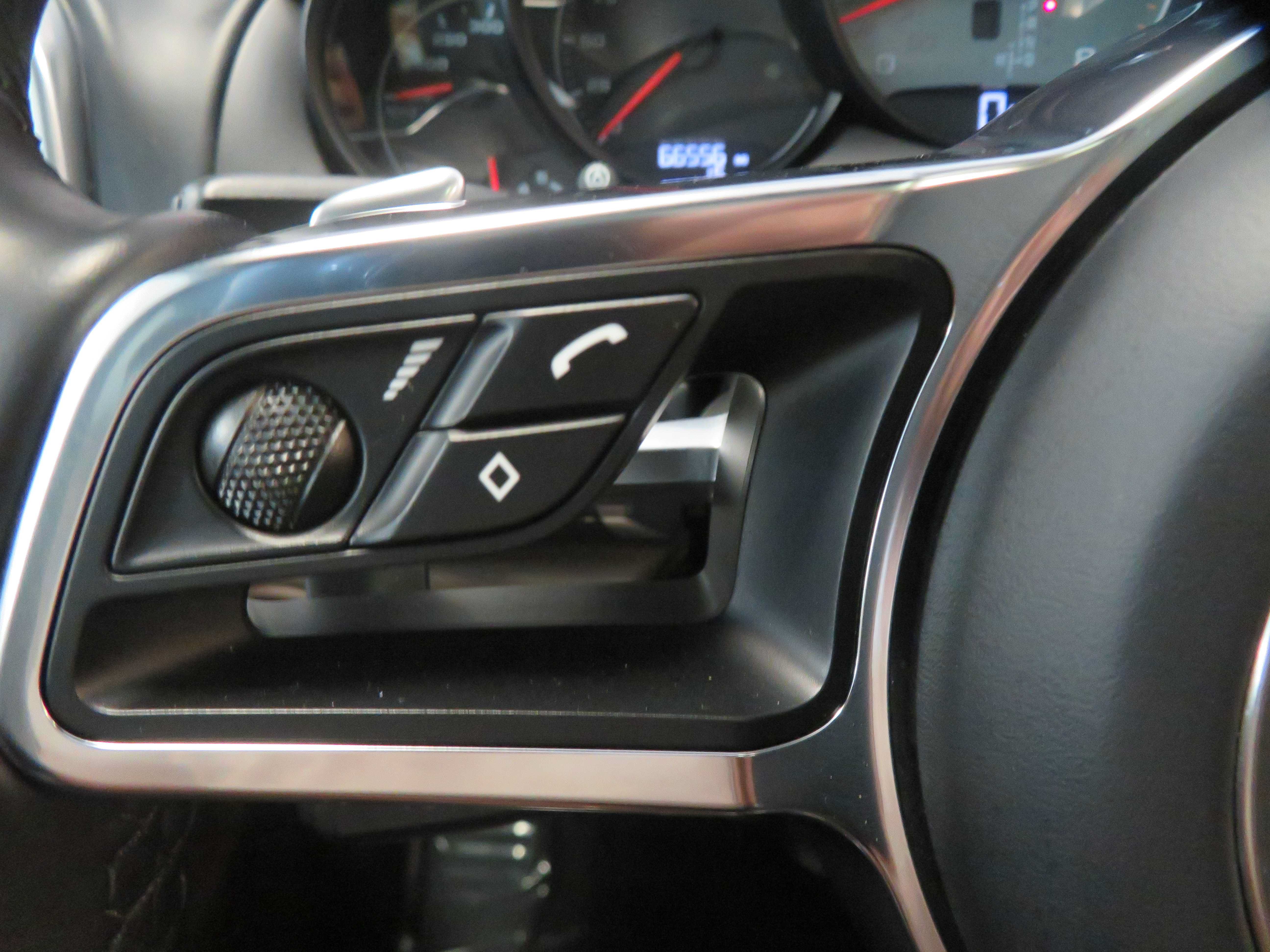 Used 2015 Porsche Cayenne S AWD/4WD image 33