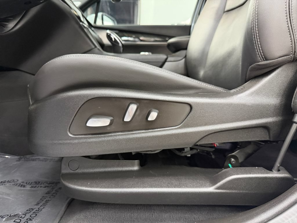 Used 2022 Cadillac XT6 Premium Luxury w/ Technology Package AWD/4WD image 37