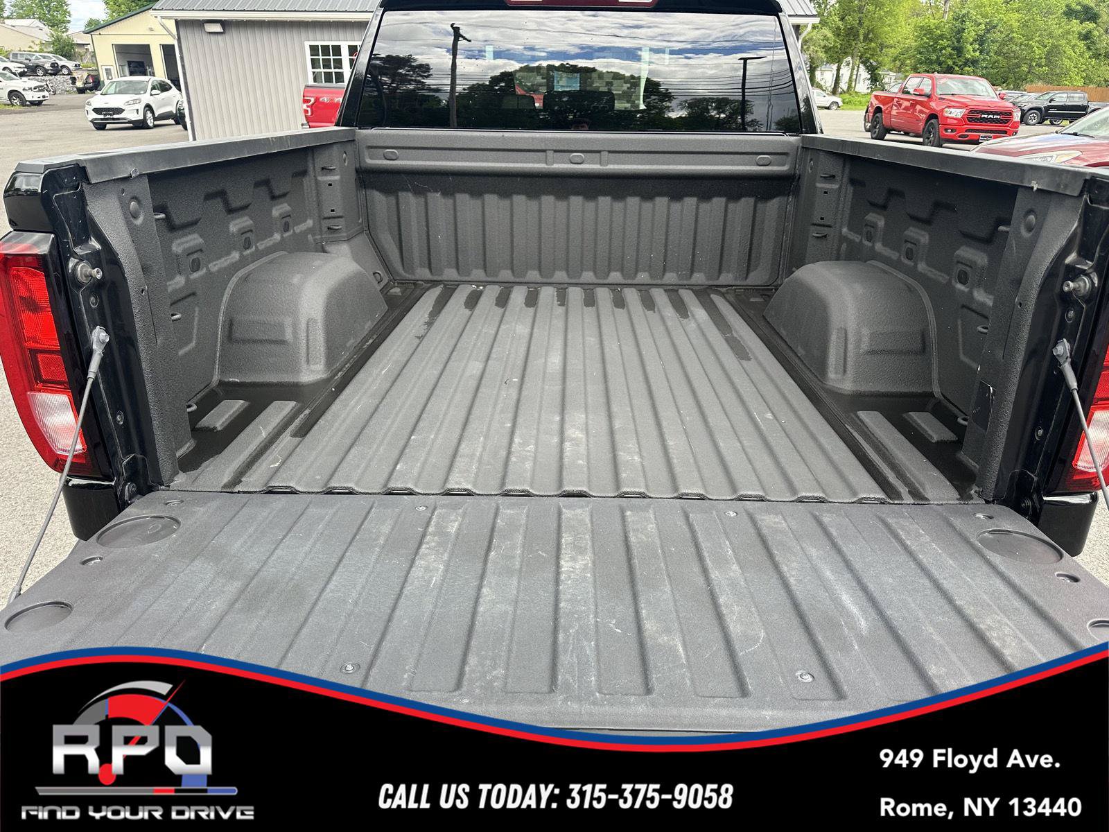 Used 2023 GMC Sierra 1500 Pro w/ Graphite Edition AWD/4WD image 22