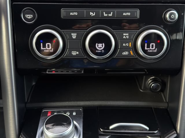 Used 2018 Land Rover Discovery HSE AWD/4WD image 21
