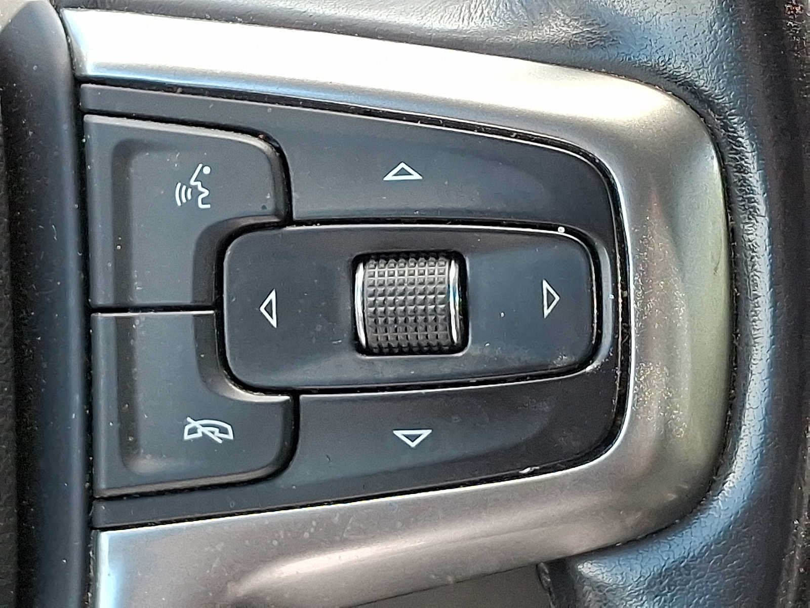 Used 2019 Chevrolet Silverado 1500 LT w/ All-Star Edition AWD/4WD image 22