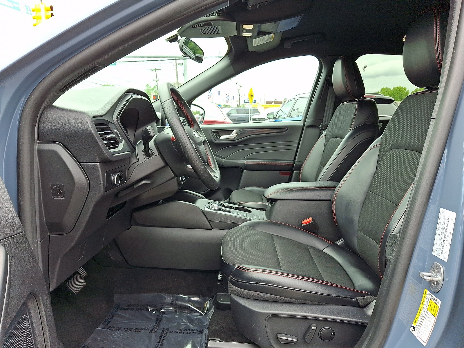 Certified 2025 Ford Escape ST-Line FWD image 12