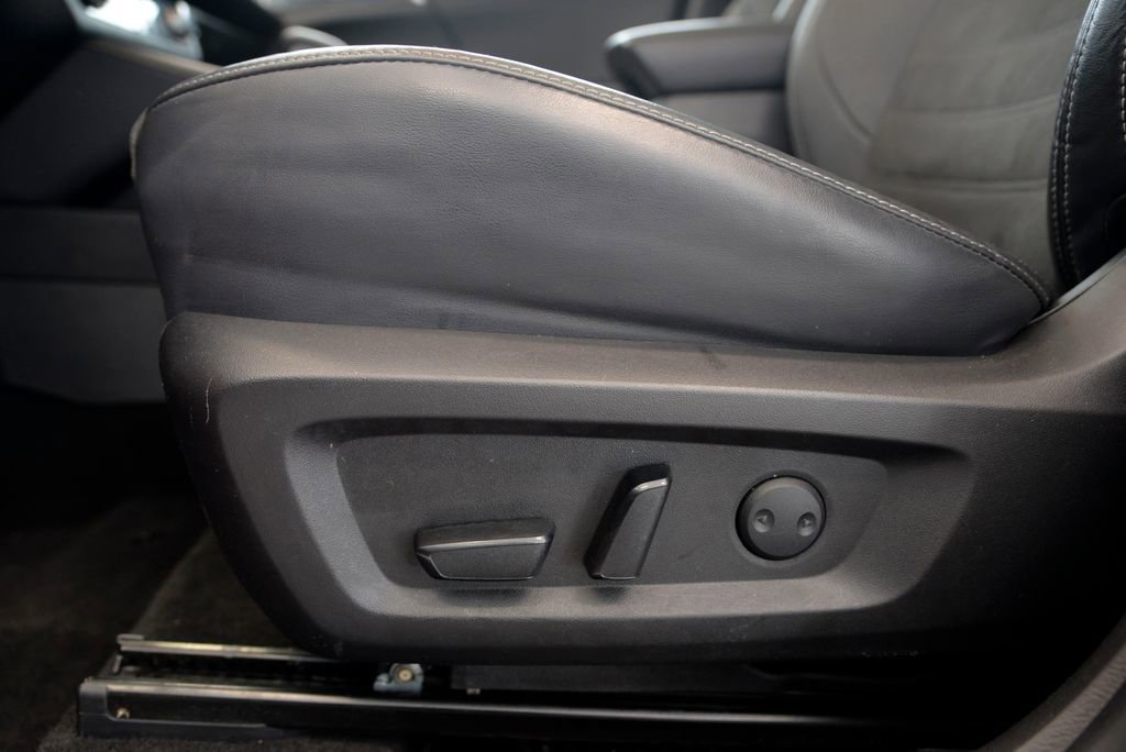 Used 2023 Mitsubishi Outlander SE image 16