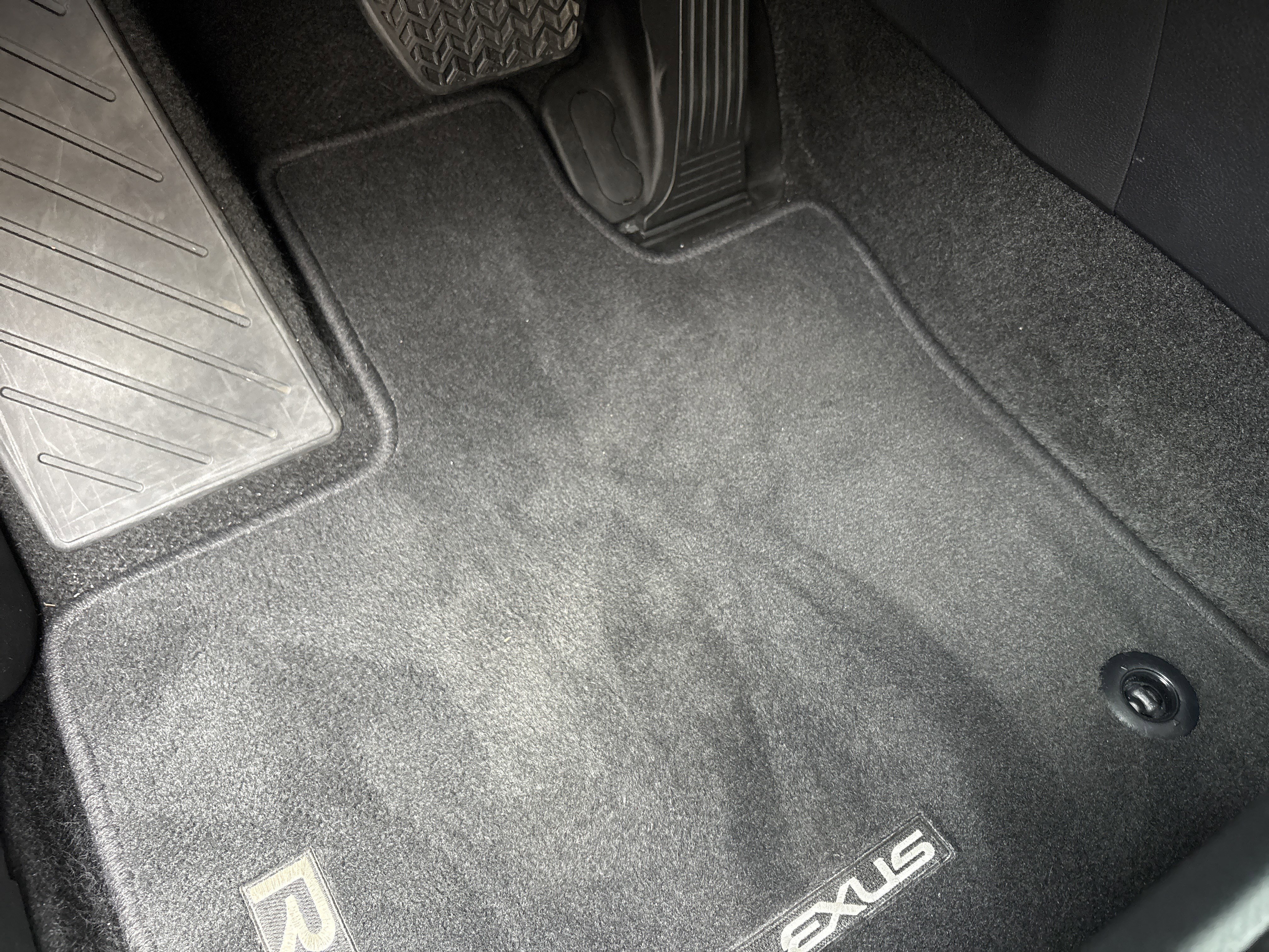 Used 2024 Lexus RX 350h w/ Cold Area Package AWD/4WD image 17