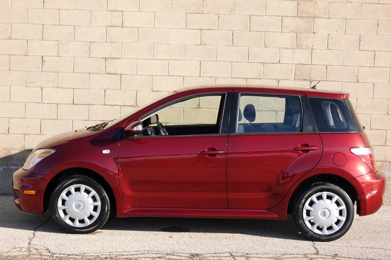 Used 2006 Scion xA FWD image 13
