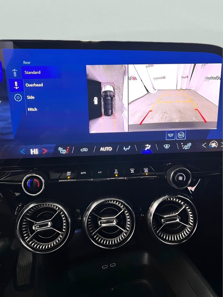 Used 2024 Chevrolet Blazer EV LT AWD/4WD image 19