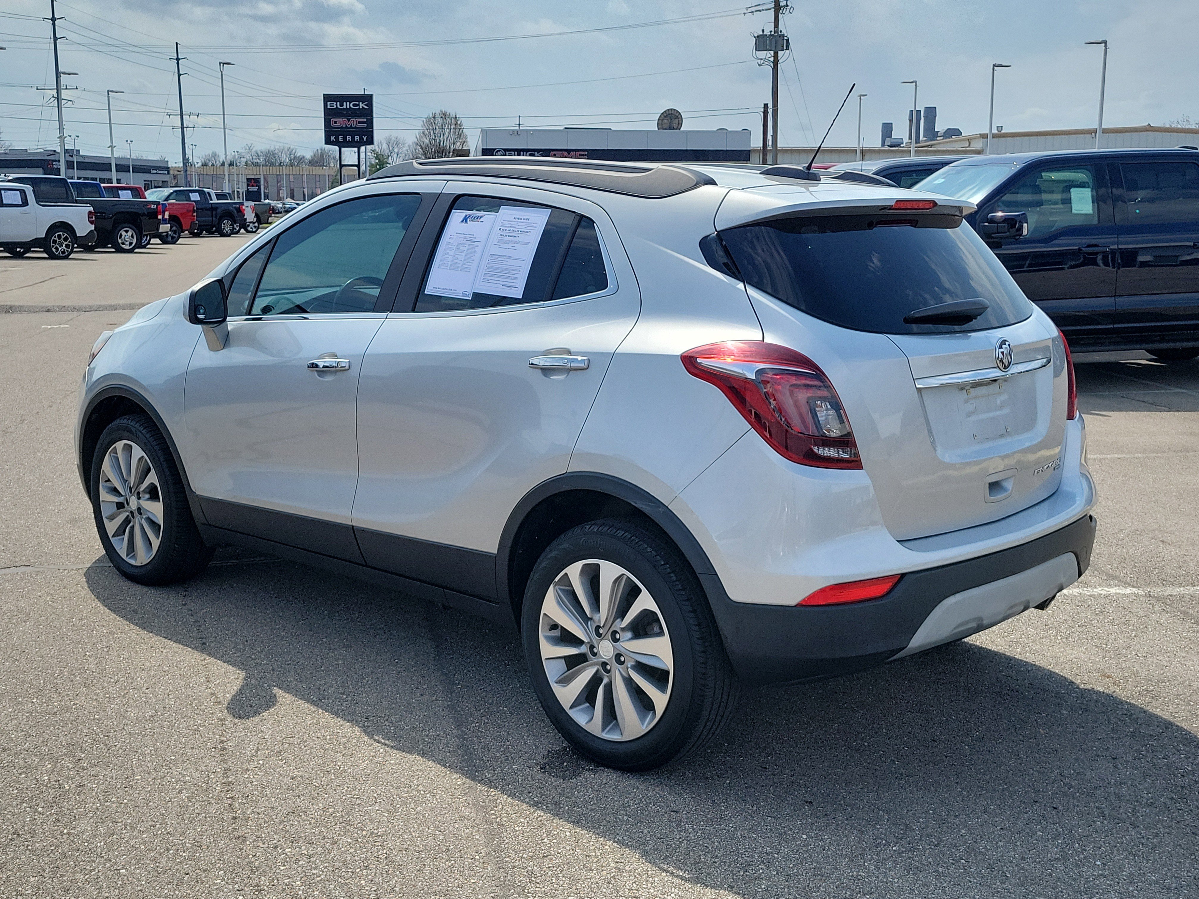 Used 2020 Buick Encore Preferred image 4