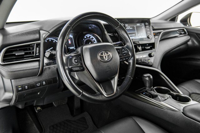 Used 2021 Toyota Camry SE FWD image 12