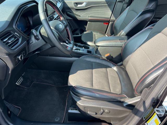 Certified 2023 Ford Escape ST-Line w/ Tech Pack #1 FWD image 23