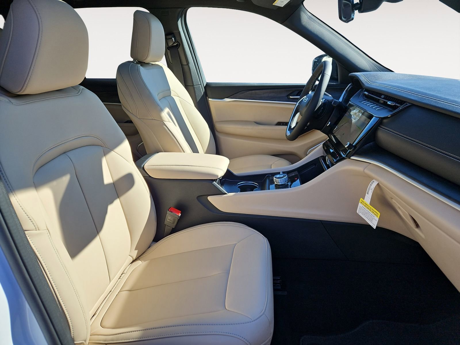 New 2026 Jeep Grand Cherokee Limited image 15