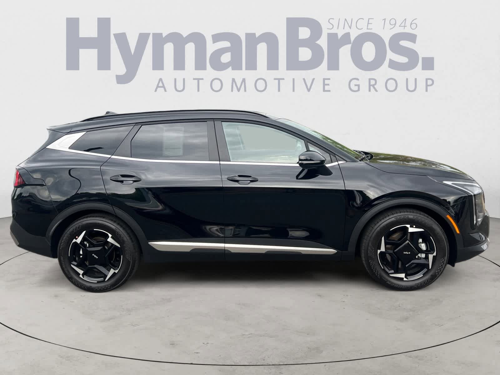 Certified 2026 Kia Sportage EX w/ EX Panorama Roof Package FWD image 2