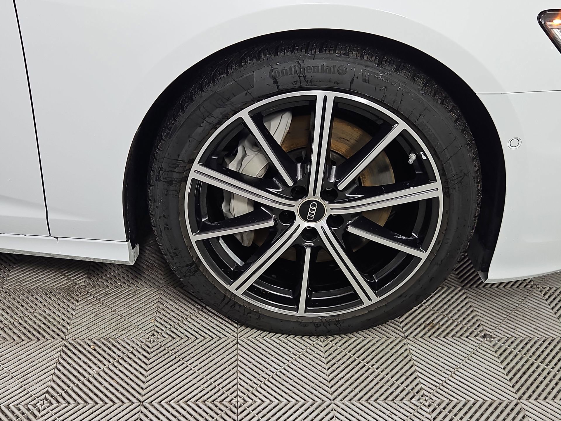 Certified 2025 Audi A6 Premium Plus w/ Premium Plus Package image 10