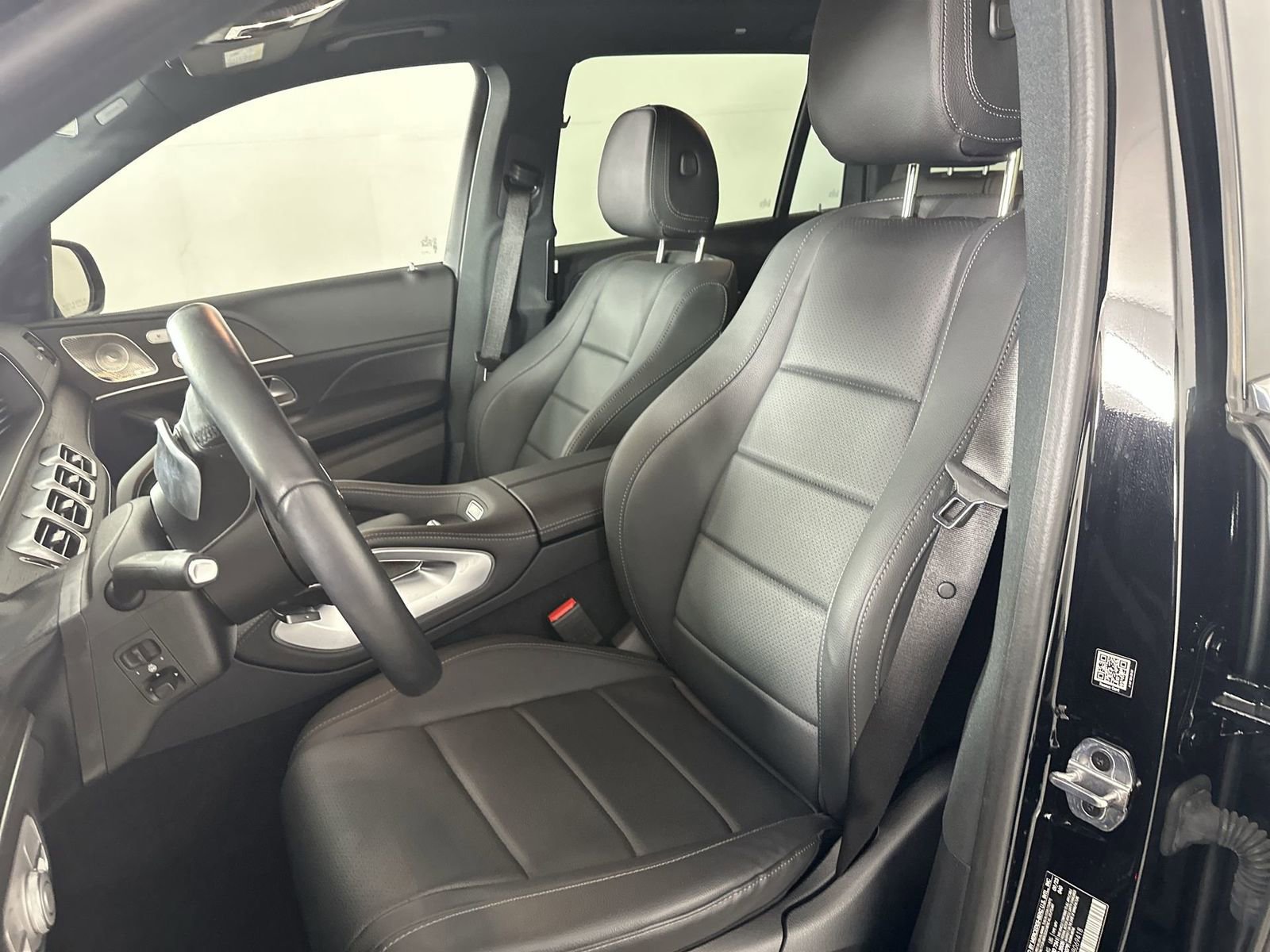 Used 2024 Mercedes-Benz GLS 450 4MATIC image 11