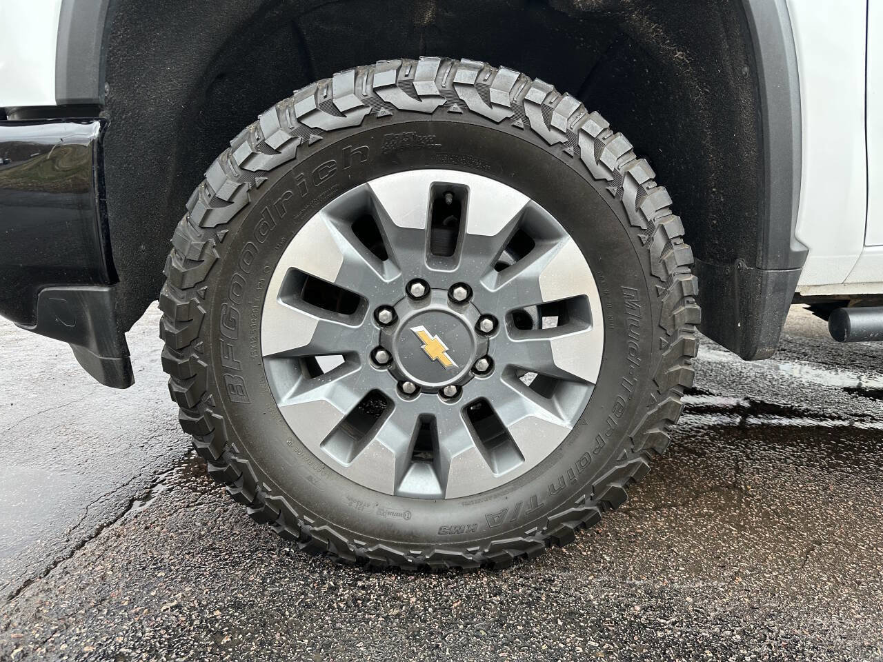 Used 2022 Chevrolet Silverado 2500 Custom w/ Custom Value Package image 10