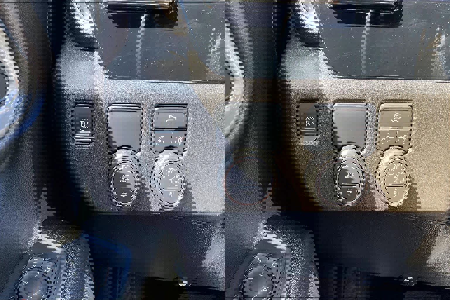 Used 2023 Chevrolet Silverado 1500 RST image 32