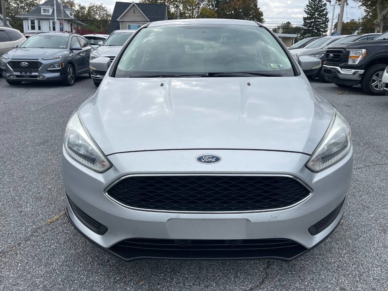 Used 2017 Ford Focus SE image 9