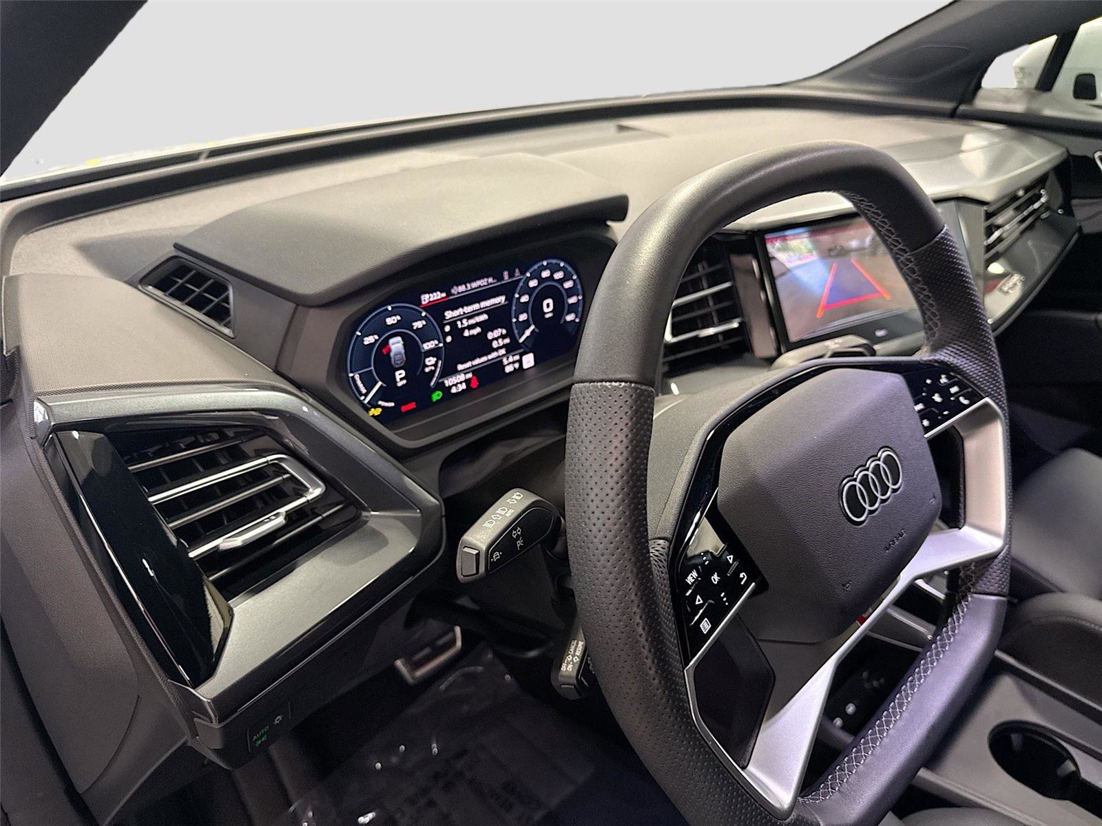Certified 2025 Audi Q4 e-tron Premium w/ Convenience Package AWD/4WD image 9