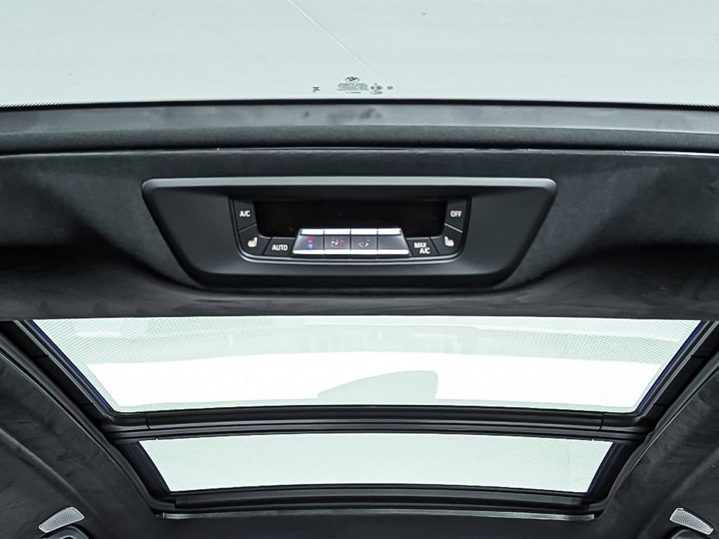 New 2026 BMW ALPINA XB7 image 42