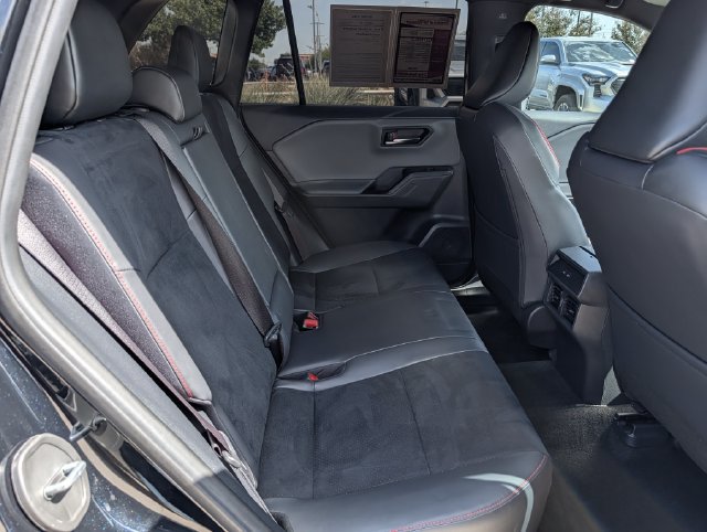 Used 2026 Toyota RAV4 AWD Plug-in Hybrid image 30