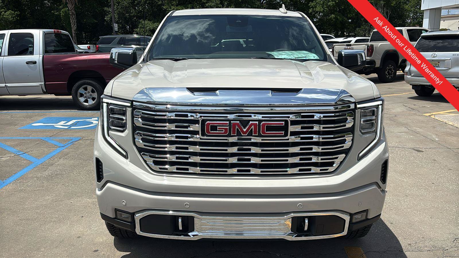 New 2026 GMC Sierra 1500 Denali AWD/4WD image 2