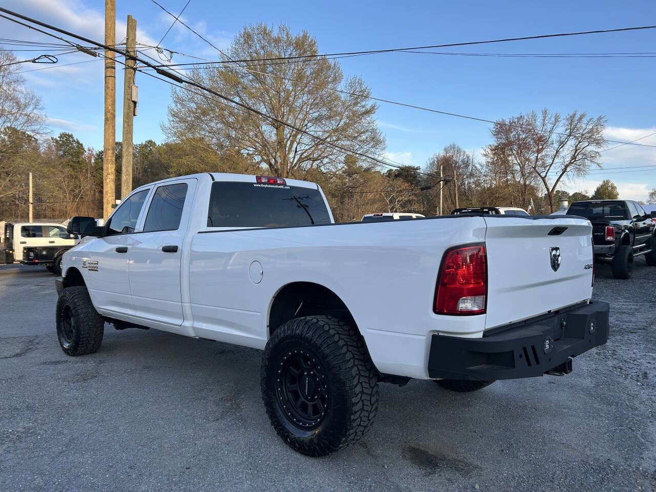 Used 2018 RAM 2500 Tradesman w/ Chrome Appearance Group image 9