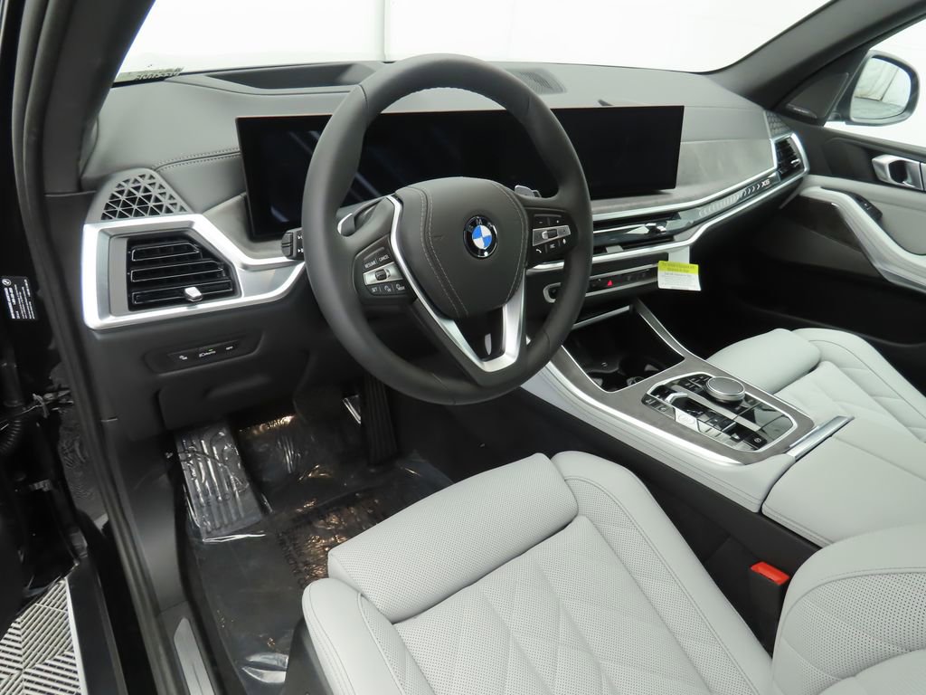 Certified 2025 BMW X5 sDrive40i image 10