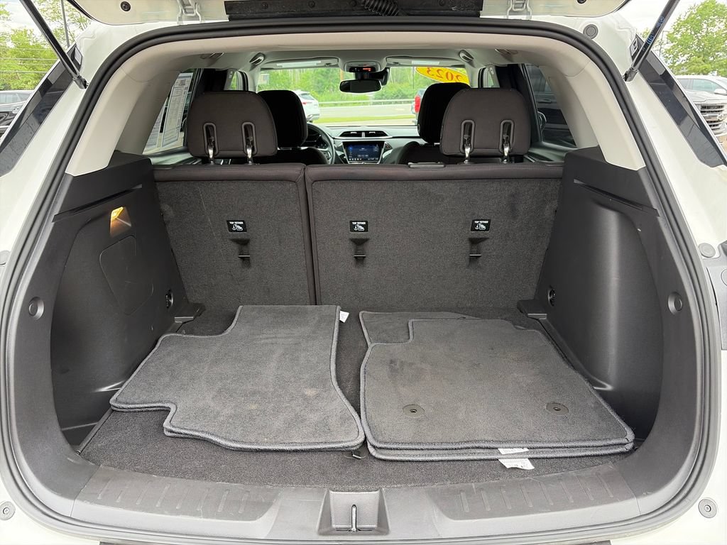 Used 2023 Chevrolet TrailBlazer LT w/ Convenience Package FWD image 14
