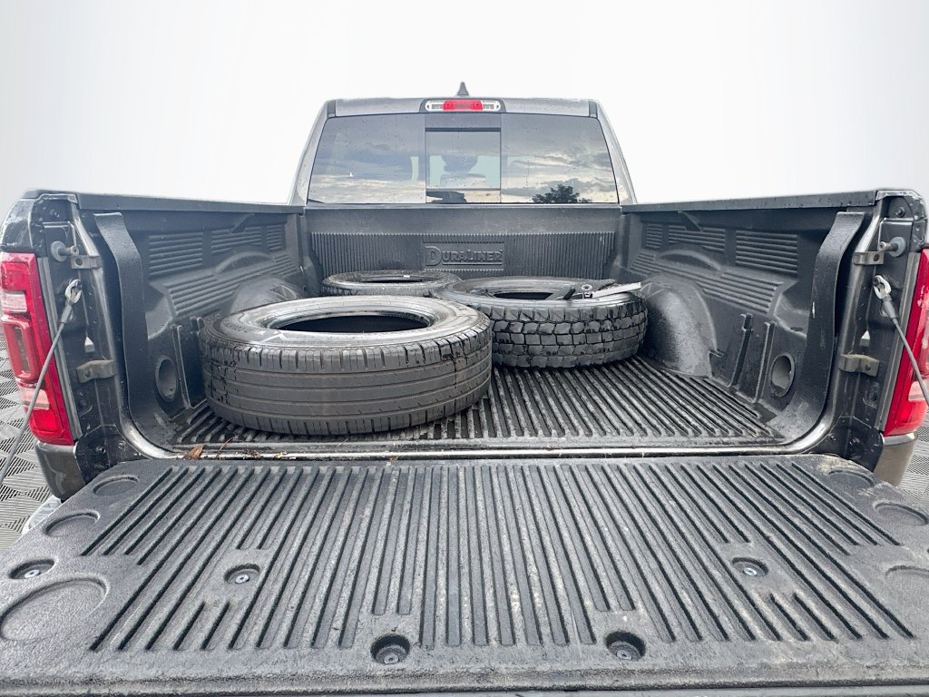 Used 2022 RAM 1500 Laramie AWD/4WD image 28