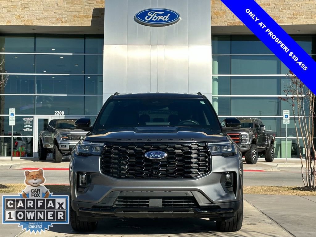 Used 2025 Ford Explorer ST-Line w/ ST-Line Street Pack image 2