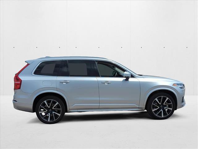 Used 2022 Volvo XC90 T6 Momentum w/ Advanced Package image 5