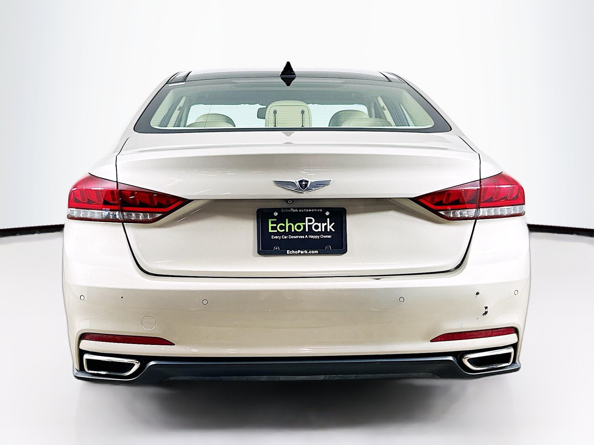 Used 2015 Hyundai Genesis 3.8 w/ Option Group 03 RWD image 7