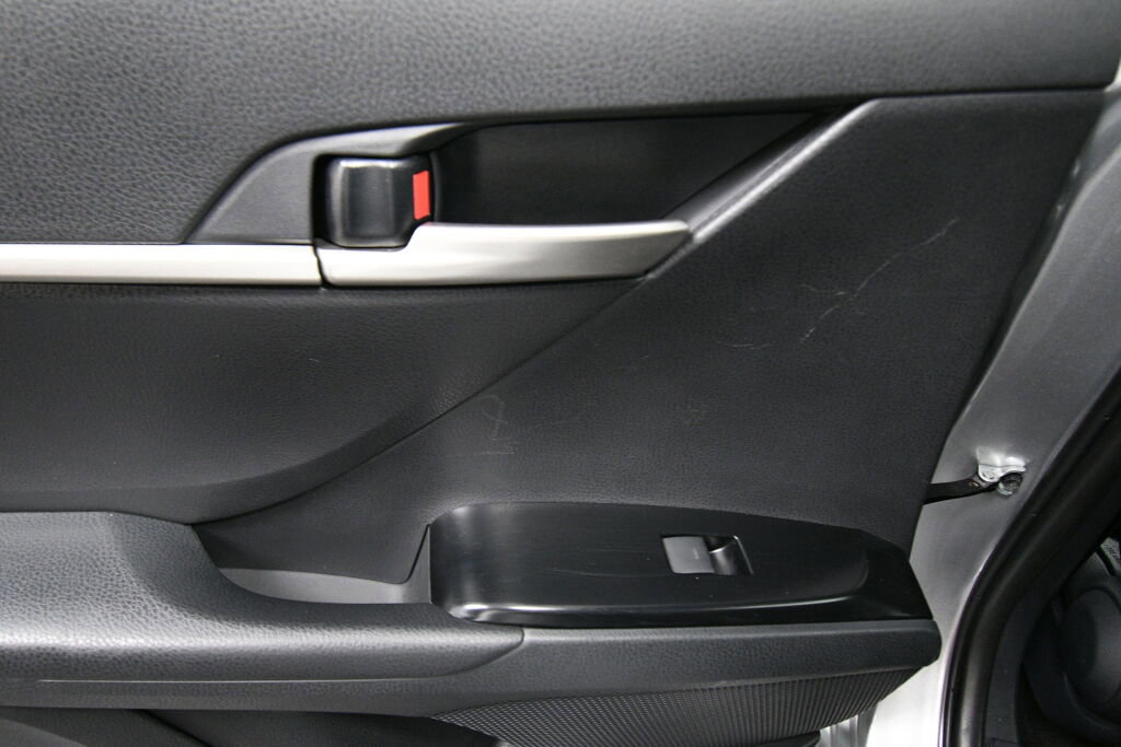 Certified 2025 Toyota Camry LE image 20